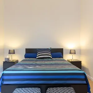 https://appartement-trocadero-eiffel-tower-air-conditioning.fr-paris.fr
